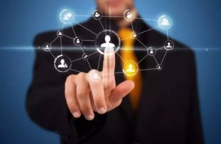 聯(lián)創(chuàng)工場UWorks產(chǎn)品外包 軟件開發(fā)中需關(guān)注的關(guān)鍵問題